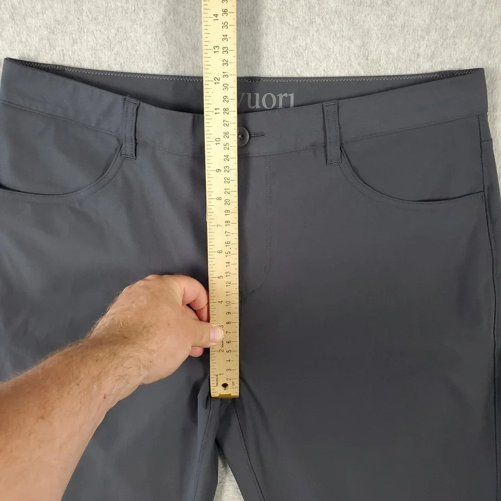 Vuori Meta Pants V430 Mens 34x31 Dark Gray Chinos Performance Stretch Golf